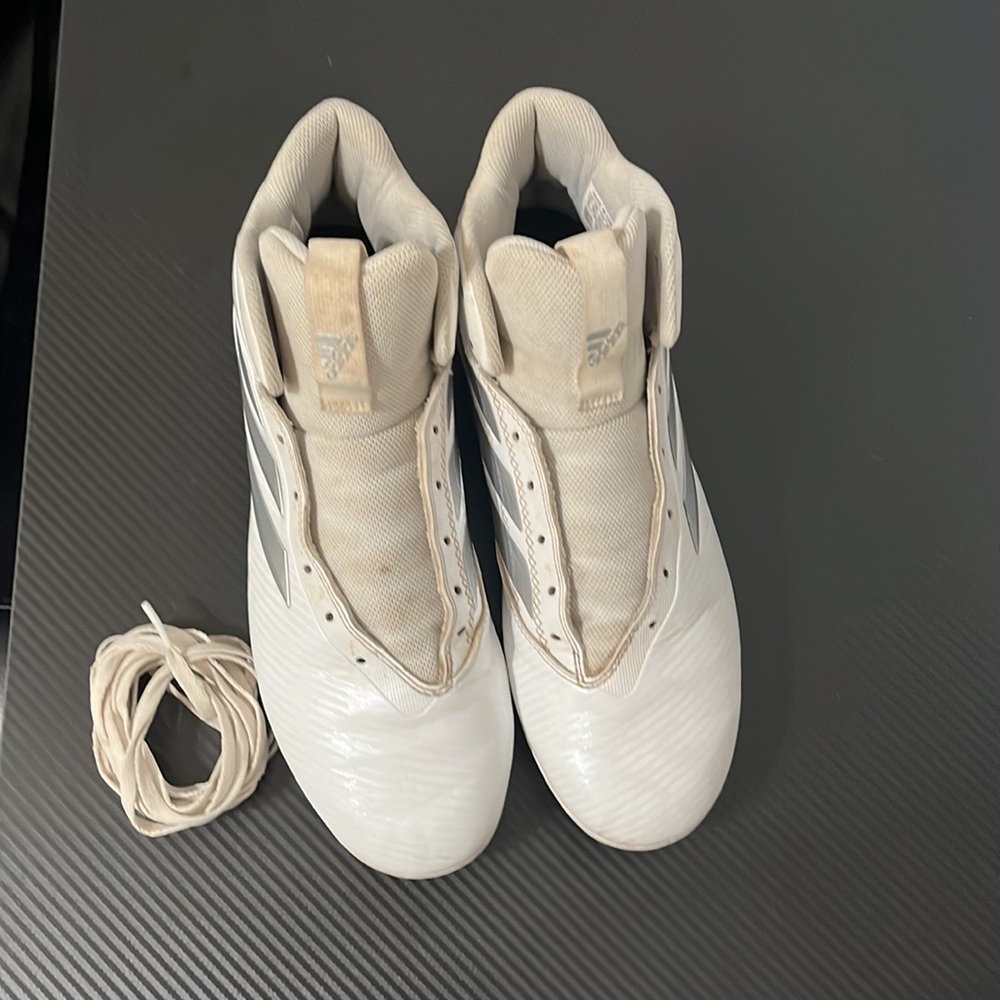 Football cleats - Worn - Picture 2 of 2